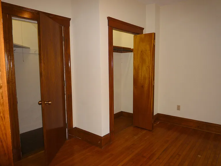 23 Wellington St #1 — Photo 12