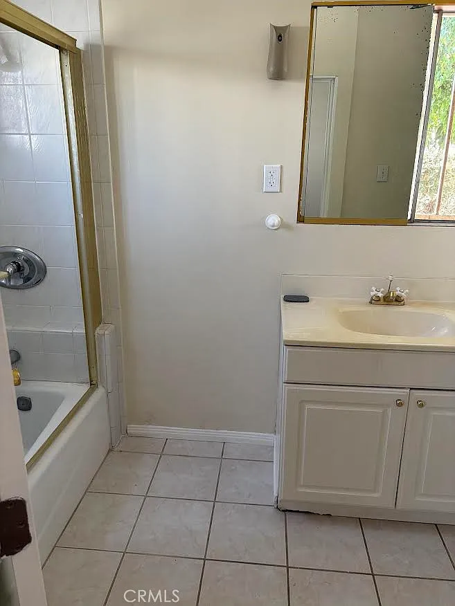 3 bed, 1700 sqft, $4,000 — Photo 3