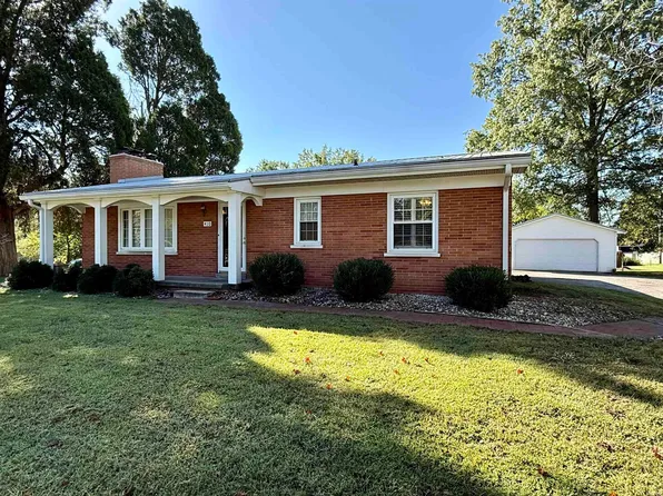 410 W North St, Boonville, IN 47601