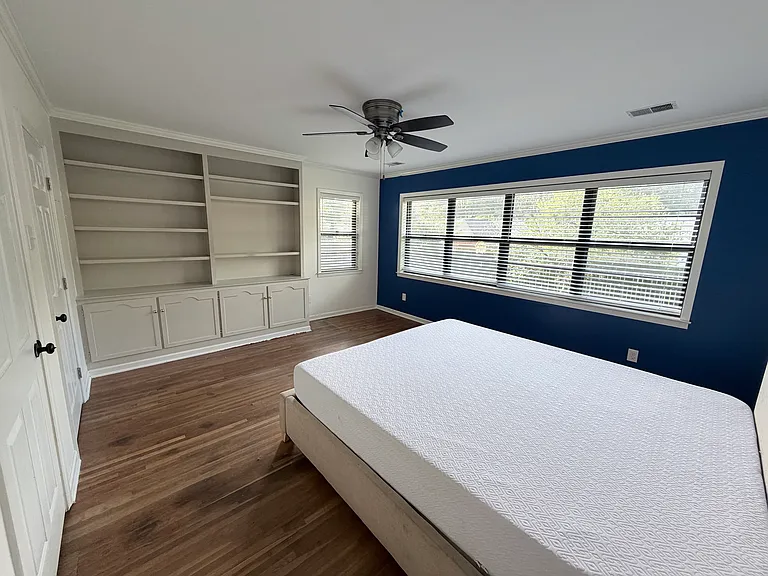 4922 Amboy Rd — Photo 13