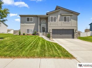 14905 S 18th St, Bellevue, NE 68123