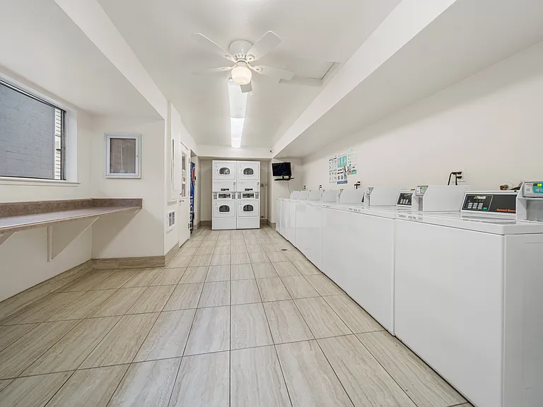 Pine View Village Apartments — Photo 18