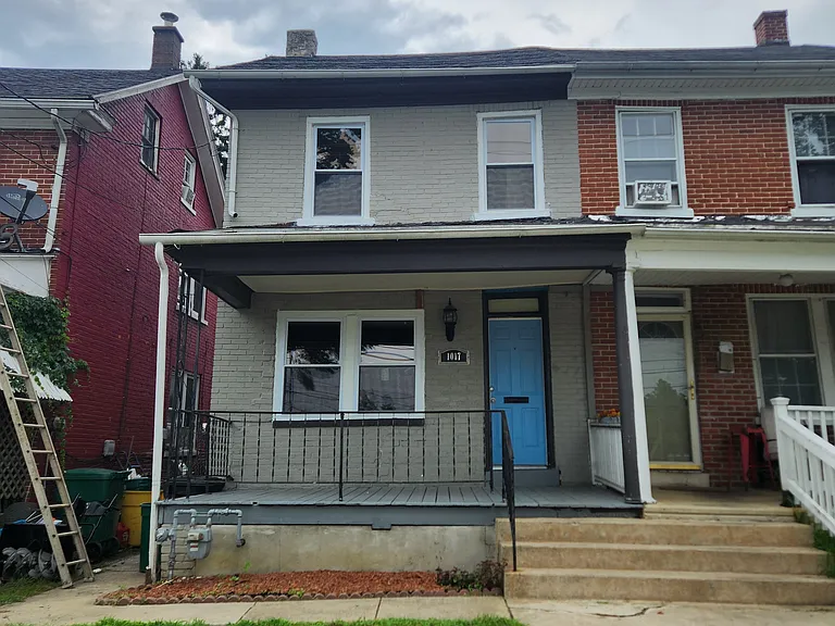 1017 S Duke St — Photo 1