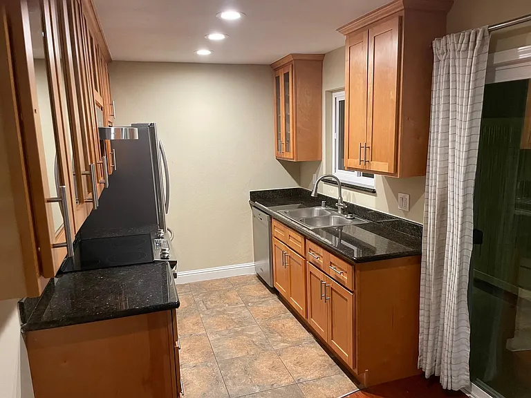 480 Richfield Dr #3 — Photo 22