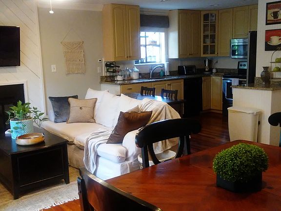 3rd image of 3077 Cape Henry Ct