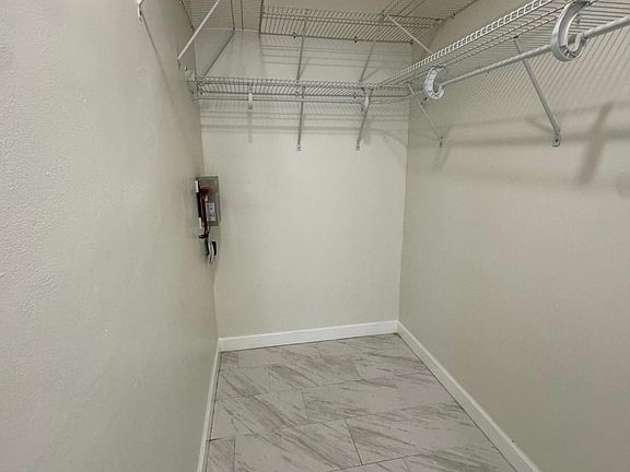 4th image of 11890 NE 16th Ave APT 3