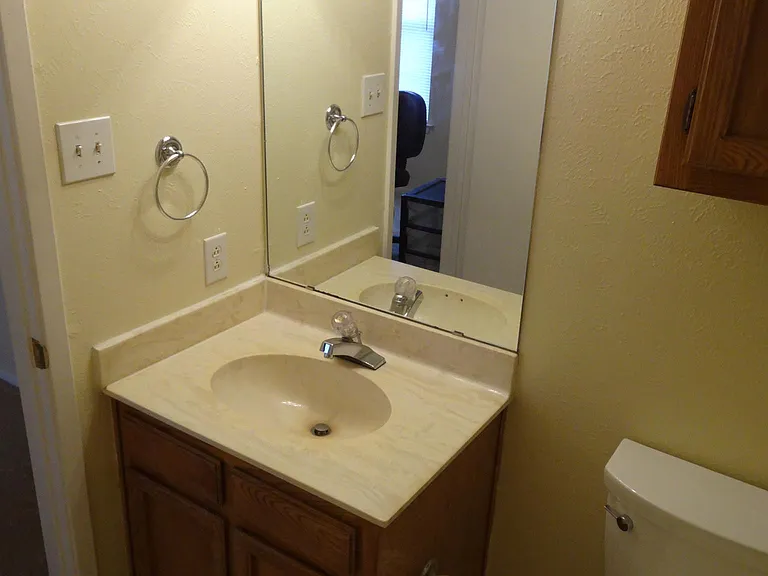 716 W Mulberry St #4 — Photo 6