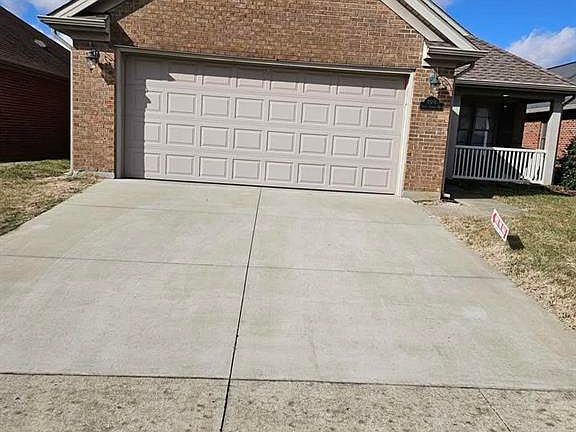 2nd image of 2518 Triple Crown Way