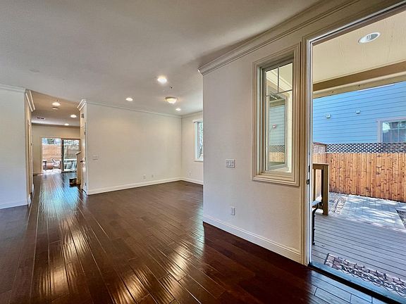2nd image of 1343 Magnolia Ave