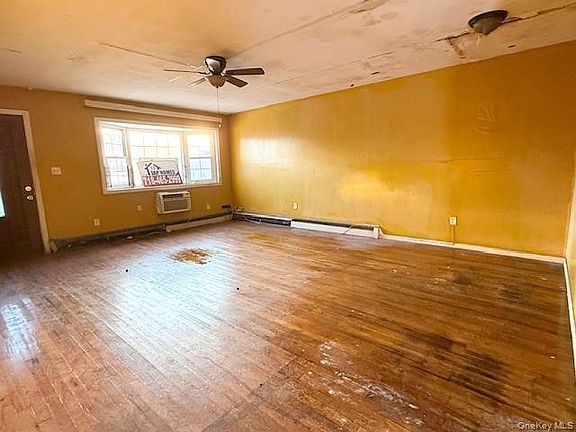 3rd image of 11625 Merrick Boulevard
