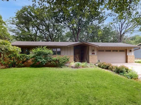 10100 James Rd, Bloomington, MN 55431