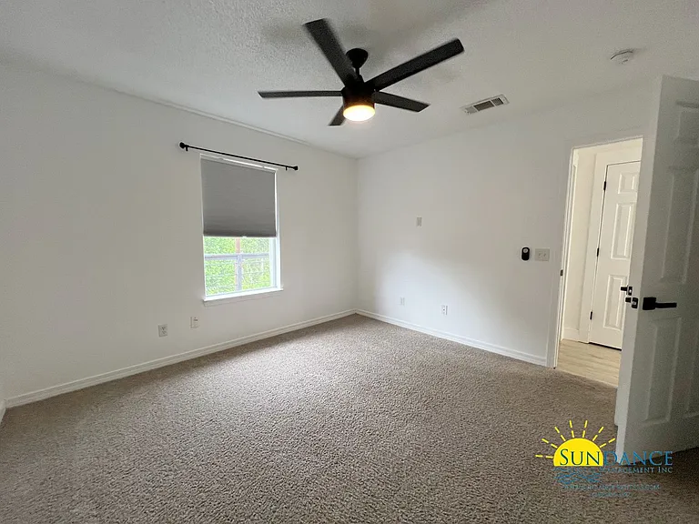 492 Jillian Dr — Photo 21