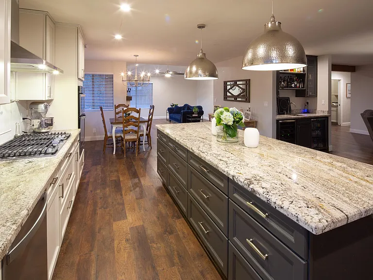 3733 E Bottlebrush Dr — Photo 11