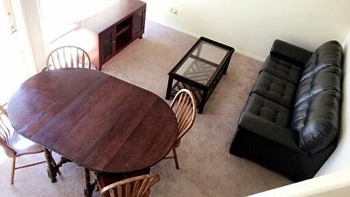 2nd image of 828 Oakleigh Ave