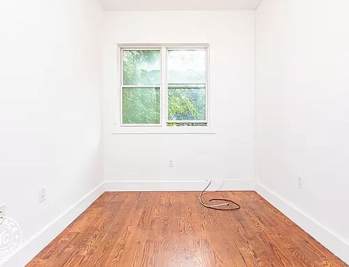 4th image of 1072 Bergen St #7R