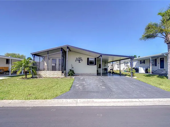 3051 Shady Creek Dr, Wesley Chapel, FL 33543