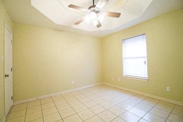 1st image of 1001 S Palm Dr APT 2