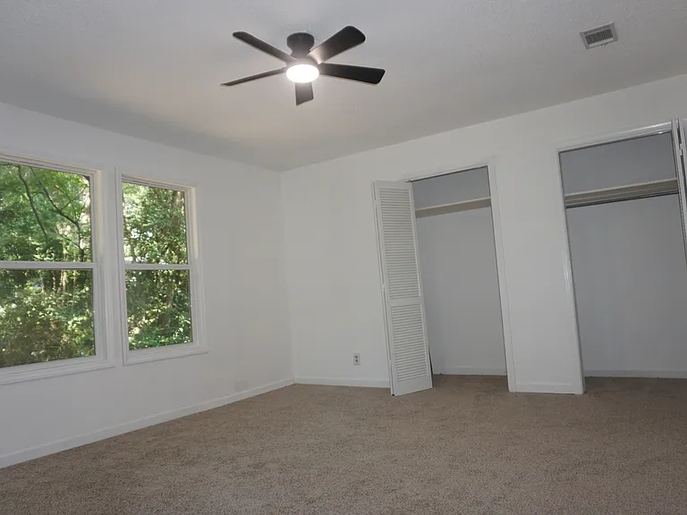 390 Micasa Dr — Photo 16