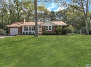 63 Radio Ave, Miller Place, NY 11764