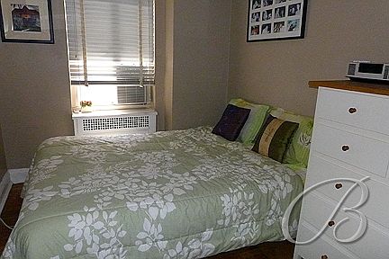 5th image of 20 E 35th St APT 2F