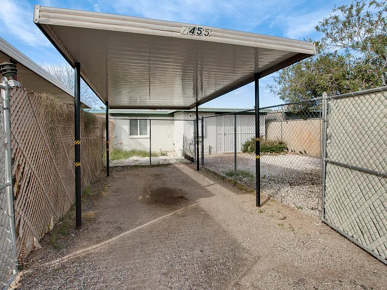 7455 E Desert Spring Dr — Photo 23
