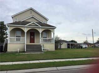 2405 Culotta St, Chalmette, LA 70043