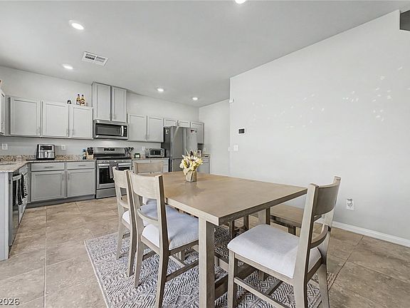 5th image of 7933 Rachelis St