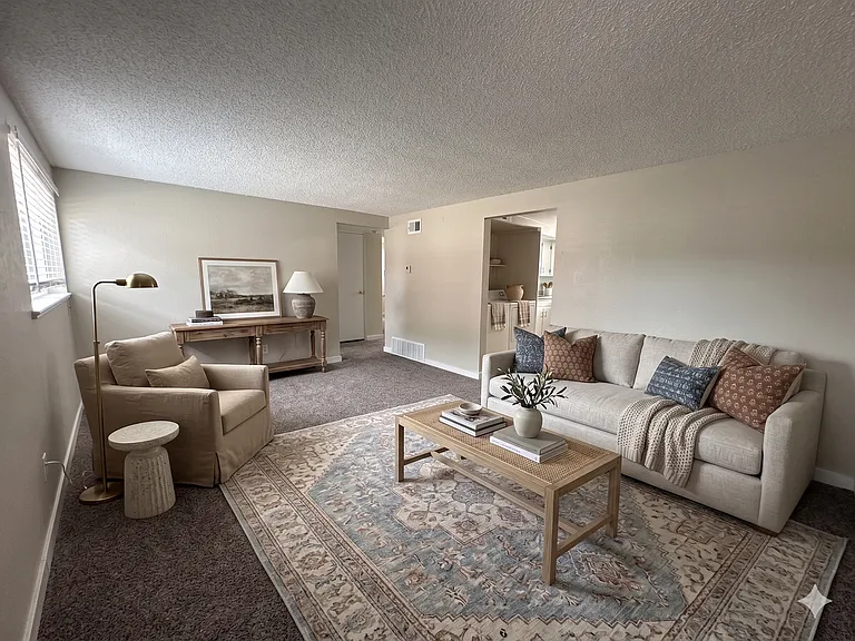 2561 Jellison St #2561 — Photo 3