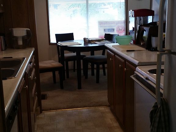 5th image of 5404 NE 121st Ave Unit 40