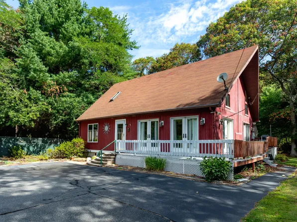 235 Main Street, Mashpee, MA 02649