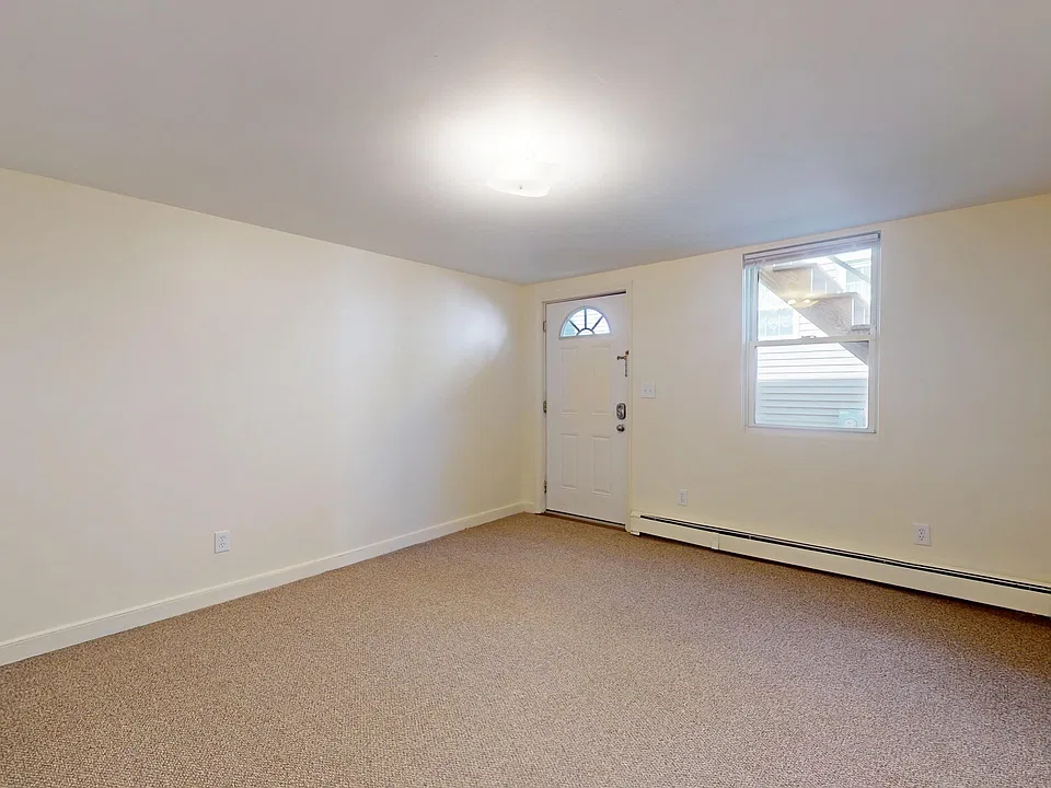 54 Rumford Ave #2