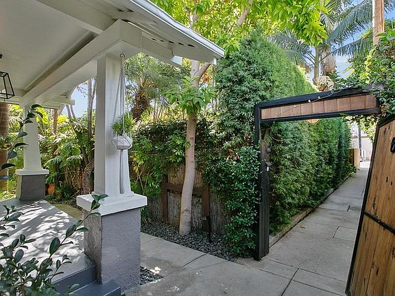 2nd image of 8863 Cynthia St