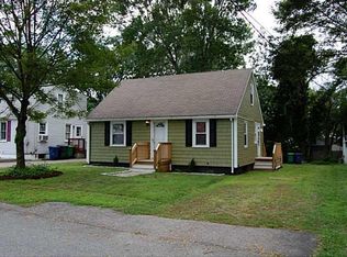 101 Gould Ave, Warwick, RI 02888