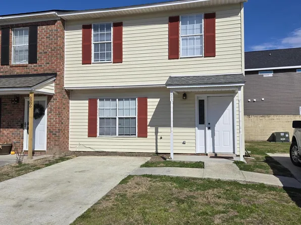 6884 Shahid Row, North Charleston, SC 29418