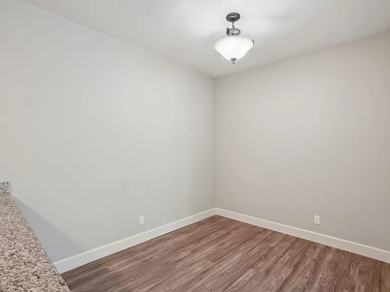 Aspen Grove Apartments — Photo 53