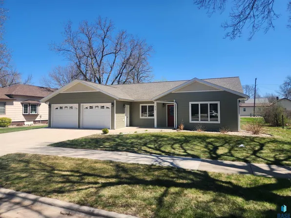 410 N Main St, Edgerton, MN 56128