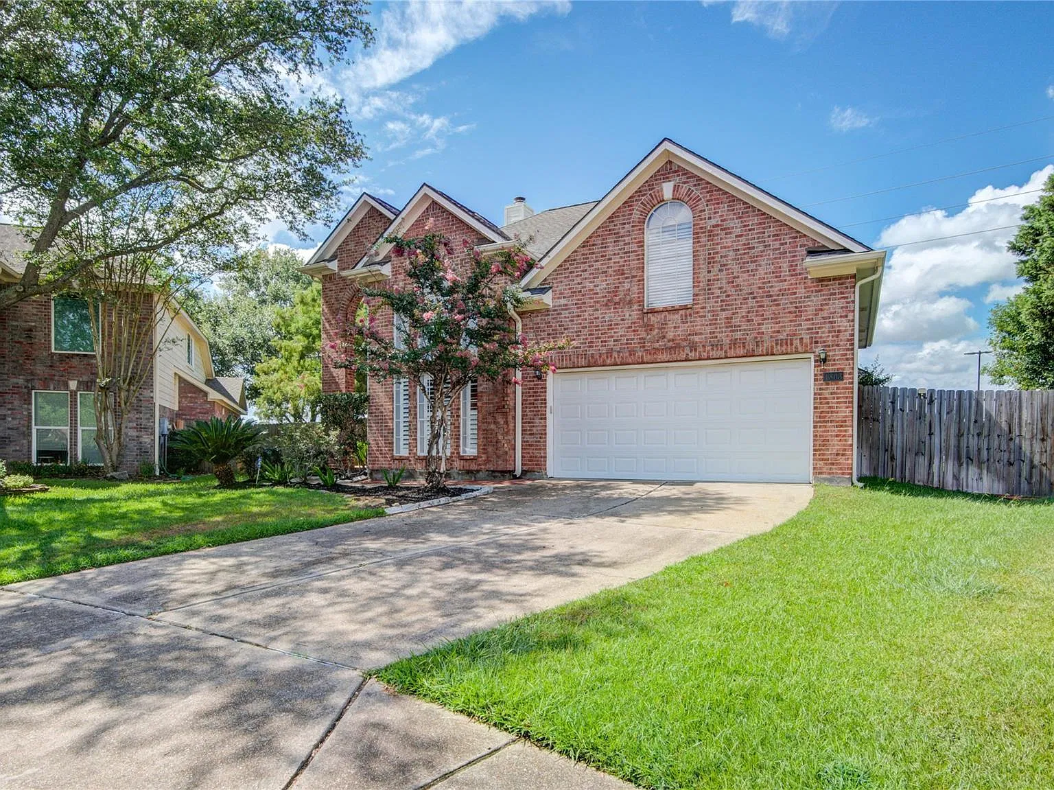 3 bed, 2.5 bath, 2538 sqft, $2,680 — Photo 3