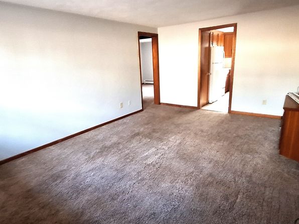 12 Carpenter Rd APT 1E