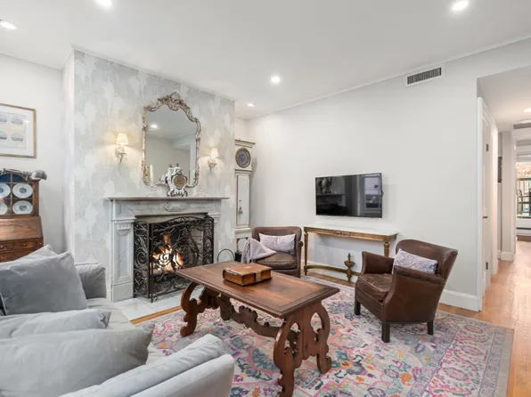 58 Temple St #3, Boston, MA 02114