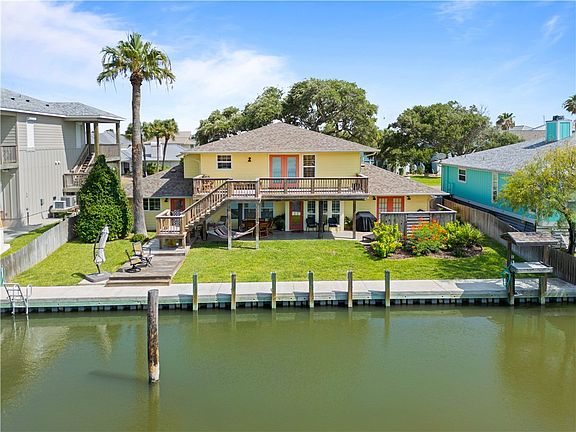 2nd image of 4 Pelican Dr