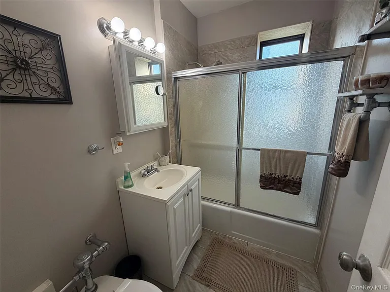 30 Windsor Ter #2D — Photo 12