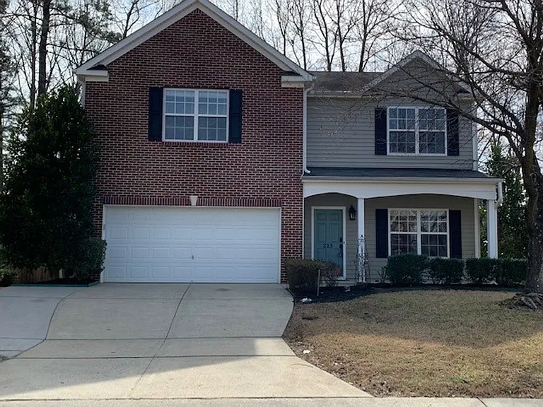 213 Carolina Town Ln — Photo 1