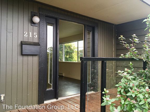 2nd image of 2635 Franklin Ave E #7604065