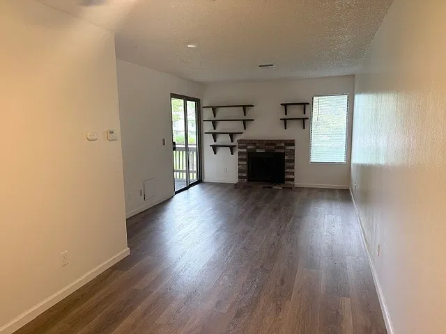 2 bed, 753 sqft, $1,650 — Photo 1