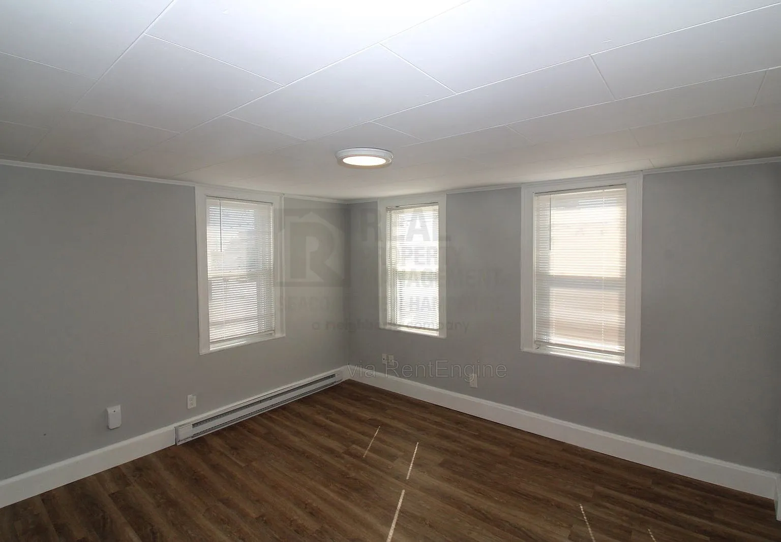 1 bed, 1.0 bath, $1,350 — Photo 4