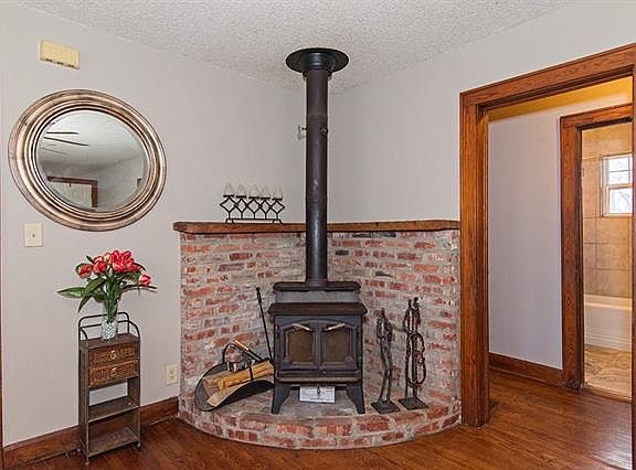 4th image of 7849 Stover Ln