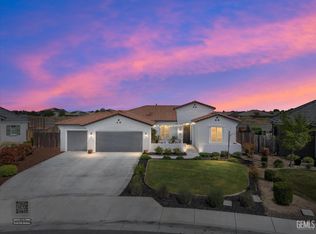 702 Menlo Ct, Bakersfield, CA 93314