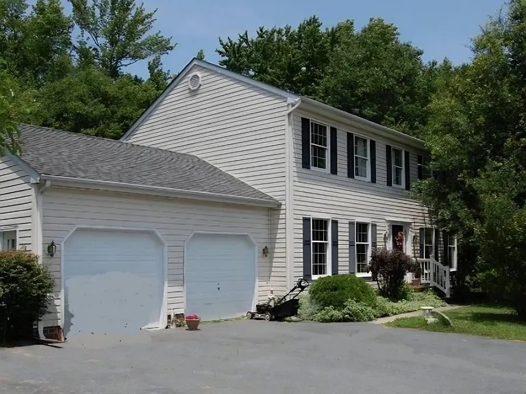 29861 Standish St — Photo 1