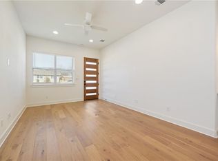 308 E 19 1/2 St, Georgetown, TX 78626