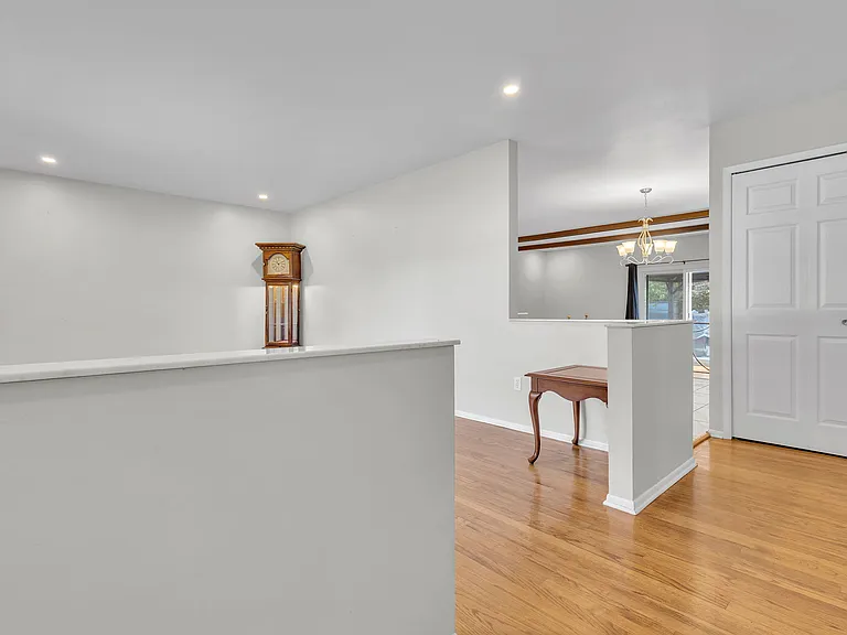 23520 Brandywynne St — Photo 30